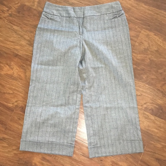 BCX Cropped Pinstripe Pants Juniors Size 7 - Picture 1 of 4